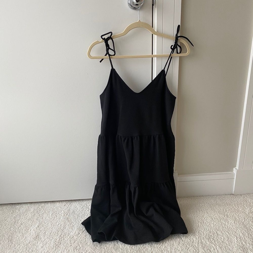 H&M Black V Neck Jersey Dress